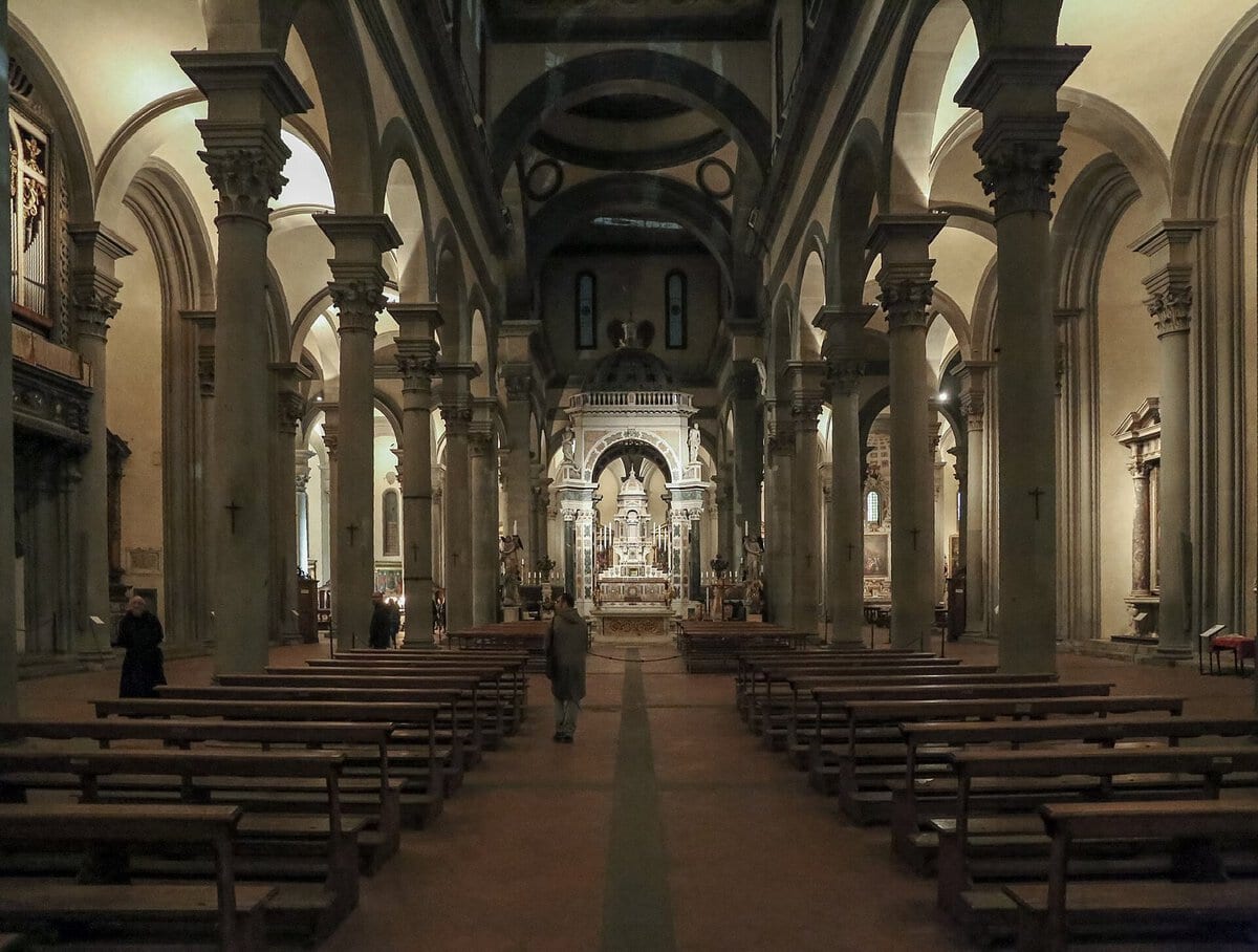 Brunelleschi'nin Santo Spirito Bazilikası: sütun dizileri