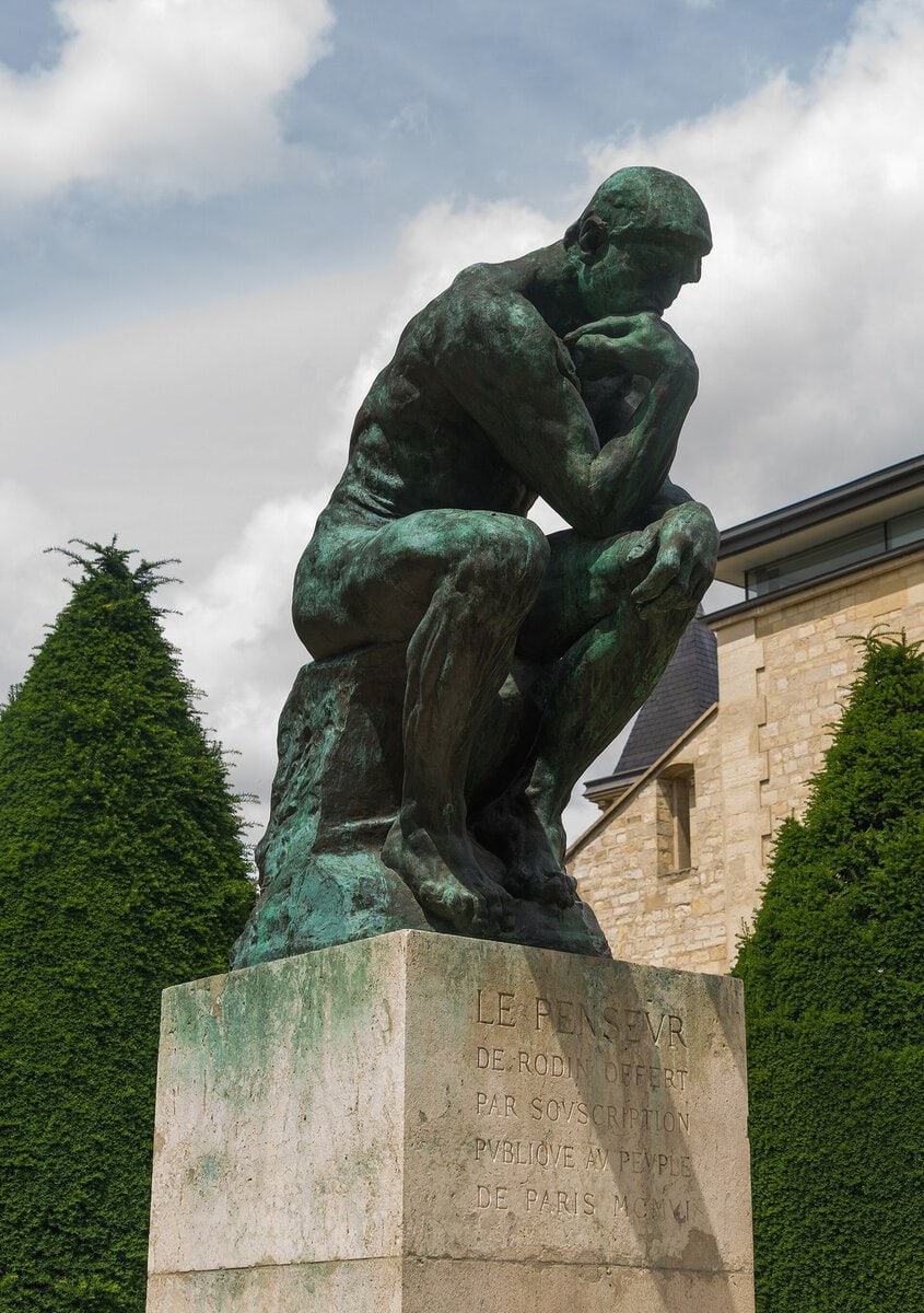 Rodin'in Düşünen Adam heykeli, Musée Rodin bahçesinde