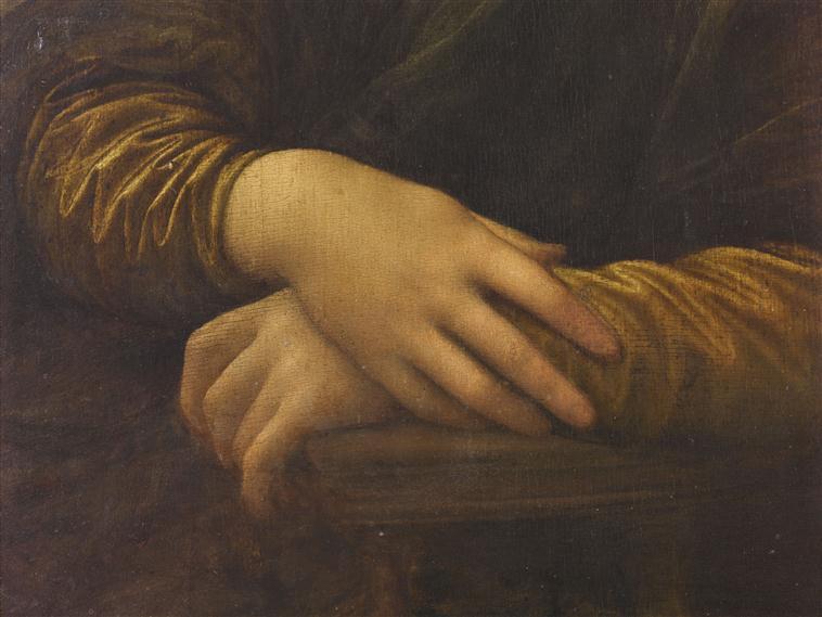 Mona Lisa tablosundan ayrıntı: koltuğun kolçağına dayanmış üst üste iki el