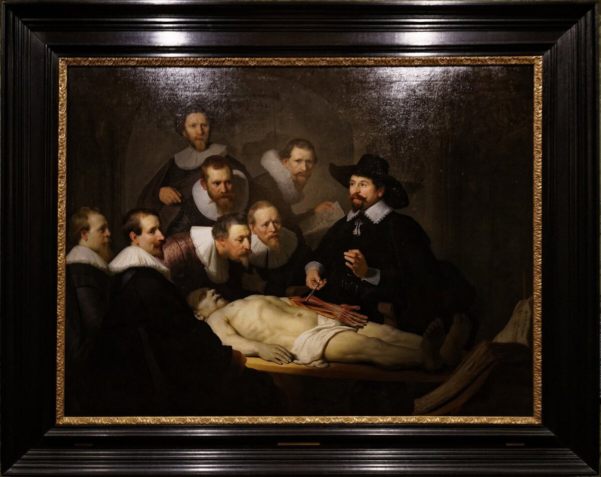 Rembrandt'ın Dr. Tulp'un Anatomi Dersi tablosu: cesedin başında toplanan hekimler